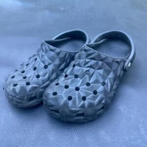 Crocs Classic Geometric‎ Clog Black Comfort Shoes Women's Size 6